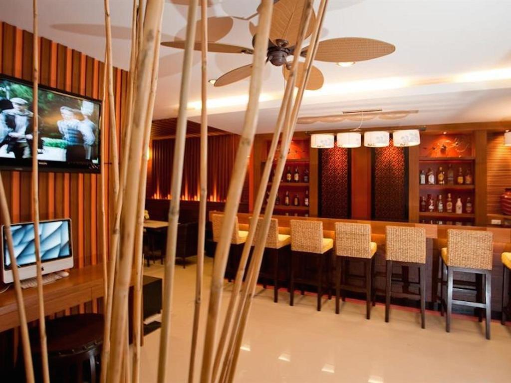 Deva Suites Patong Пхукет Екстер'єр фото