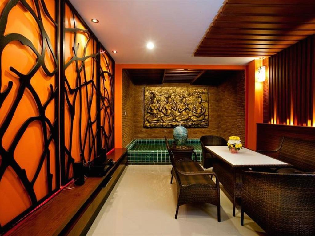 Deva Suites Patong Пхукет Екстер'єр фото