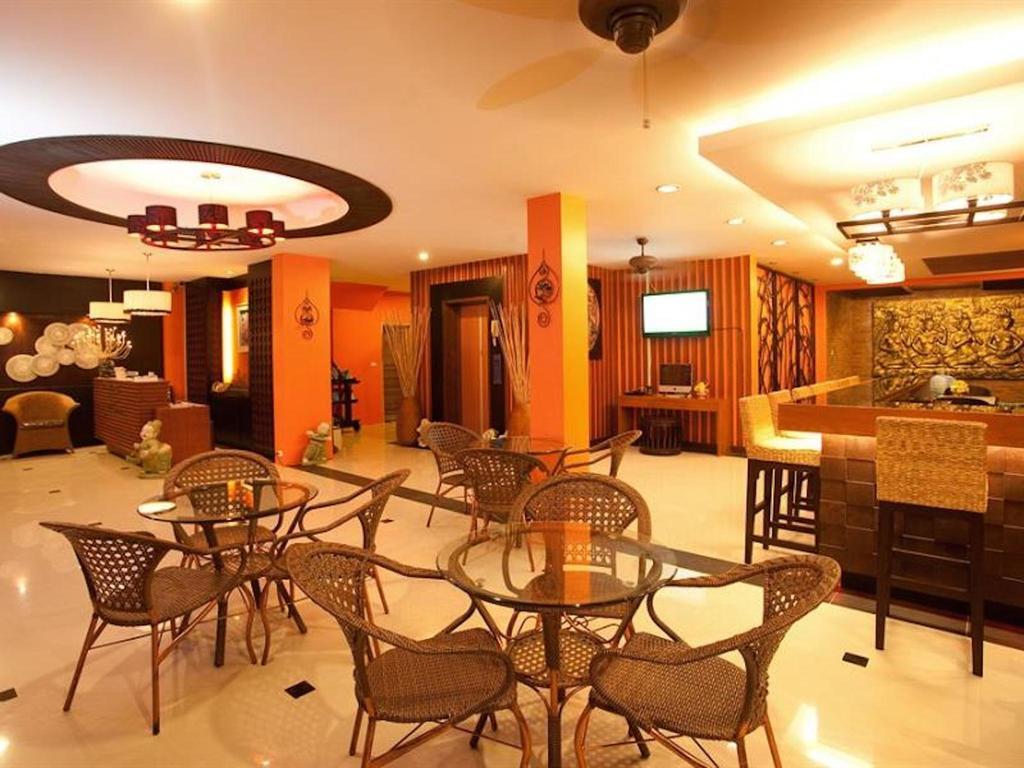 Deva Suites Patong Пхукет Екстер'єр фото