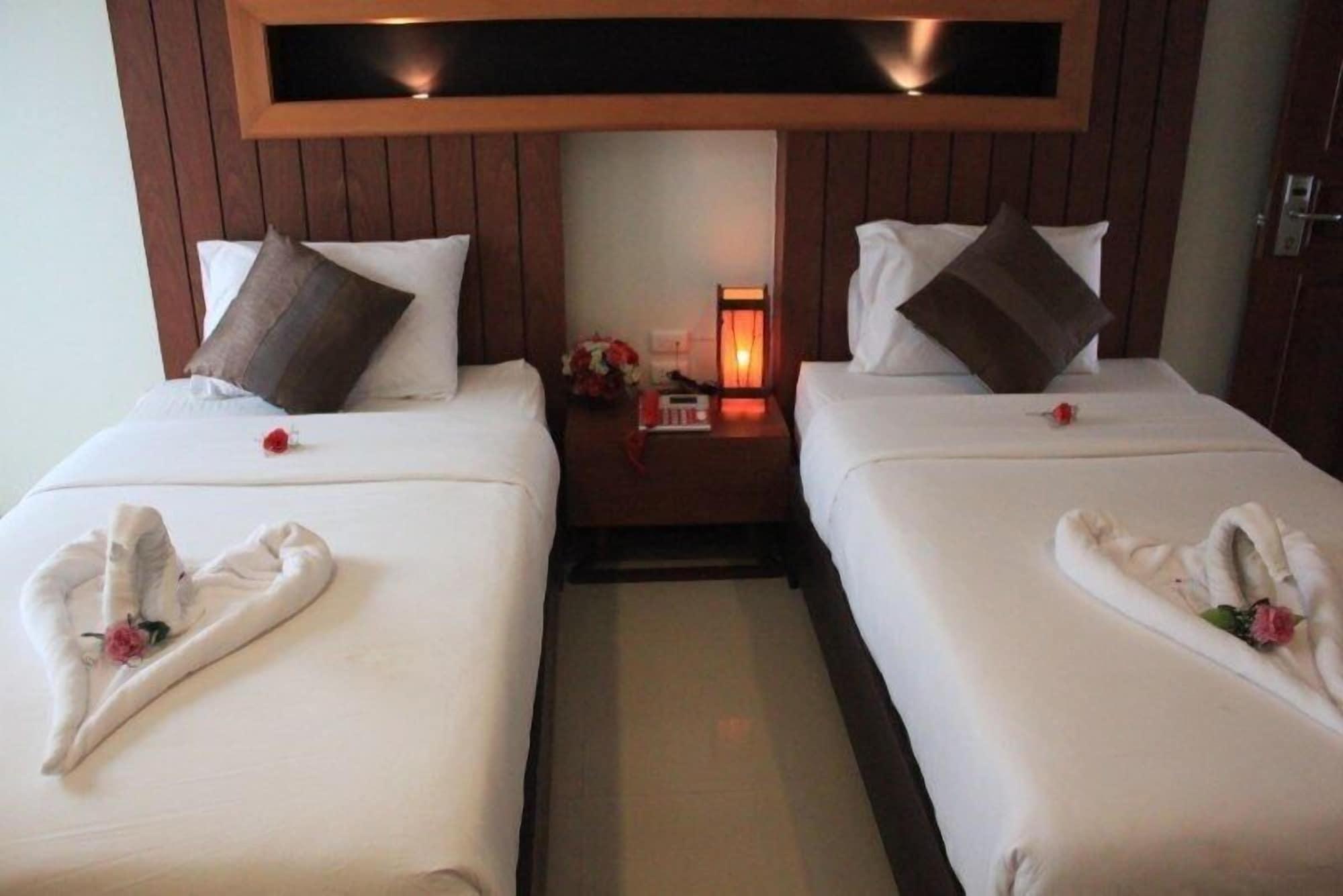Deva Suites Patong Пхукет Екстер'єр фото