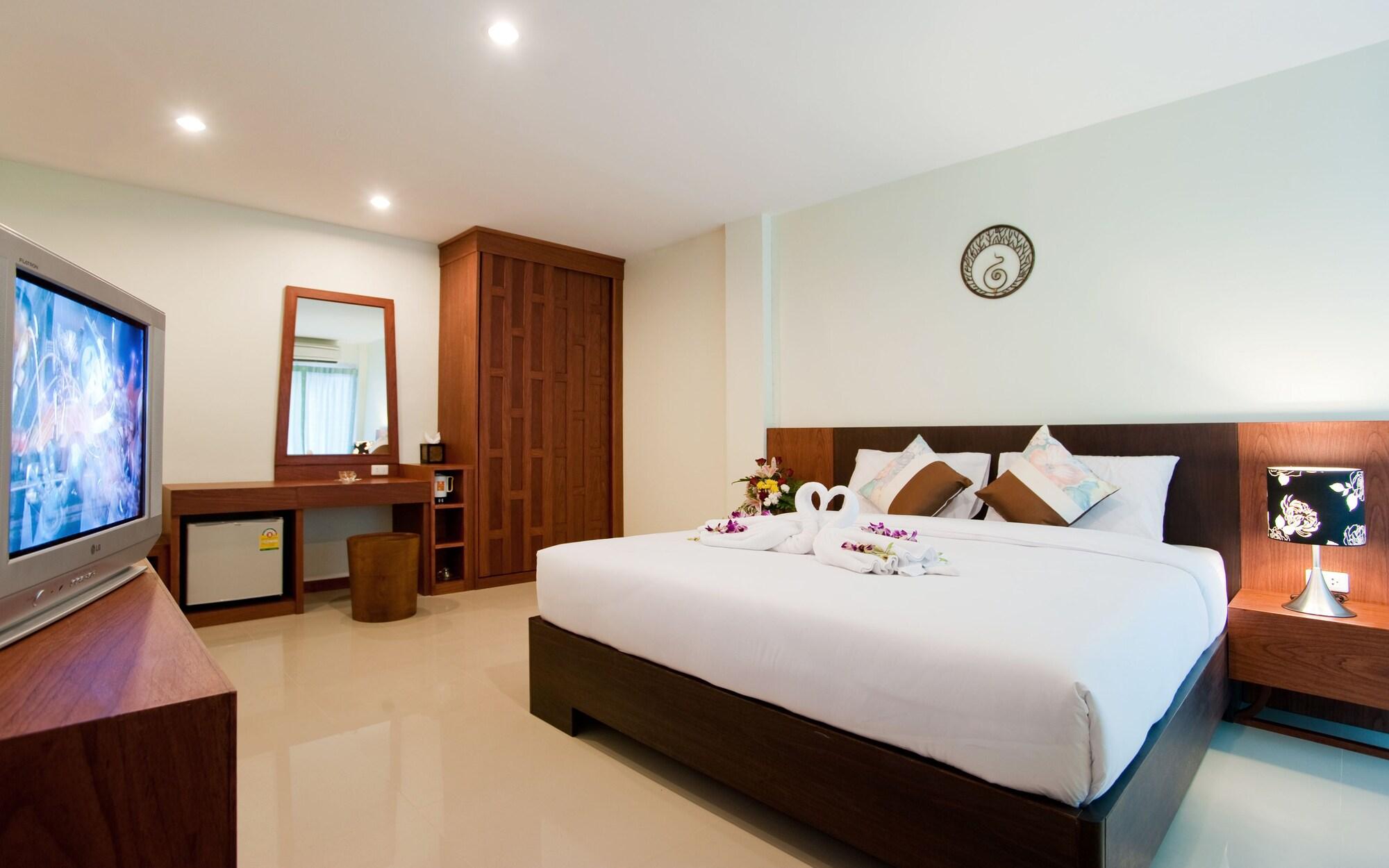Deva Suites Patong Пхукет Екстер'єр фото