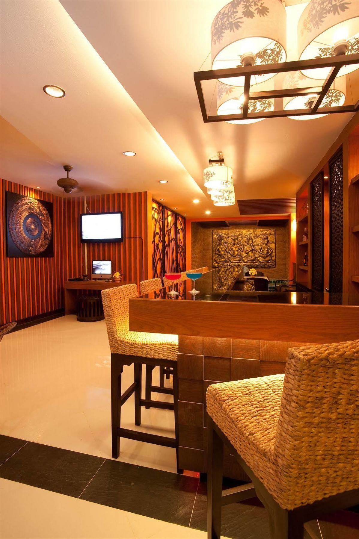 Deva Suites Patong Пхукет Екстер'єр фото
