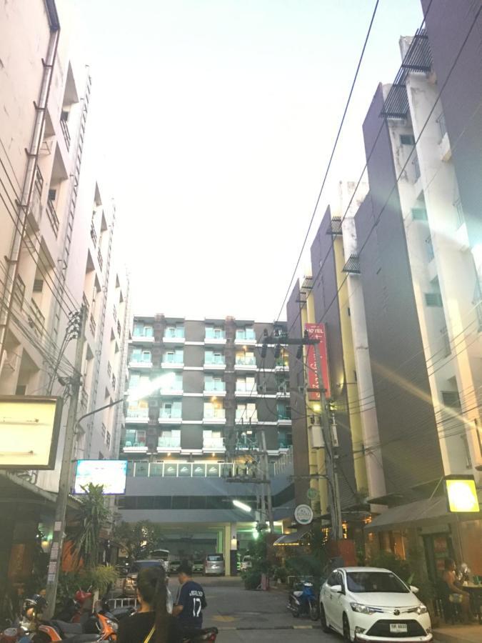 Deva Suites Patong Пхукет Екстер'єр фото